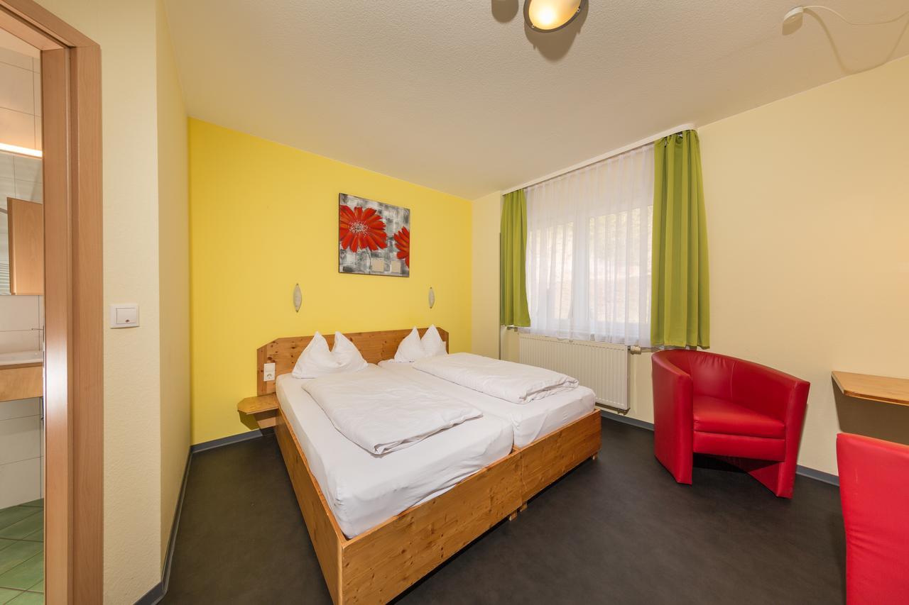 Hotel Demling Randersacker Esterno foto